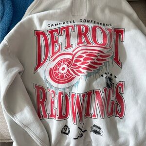Abercrombie & Fitch White Detroit Red Wings Sweatshirt